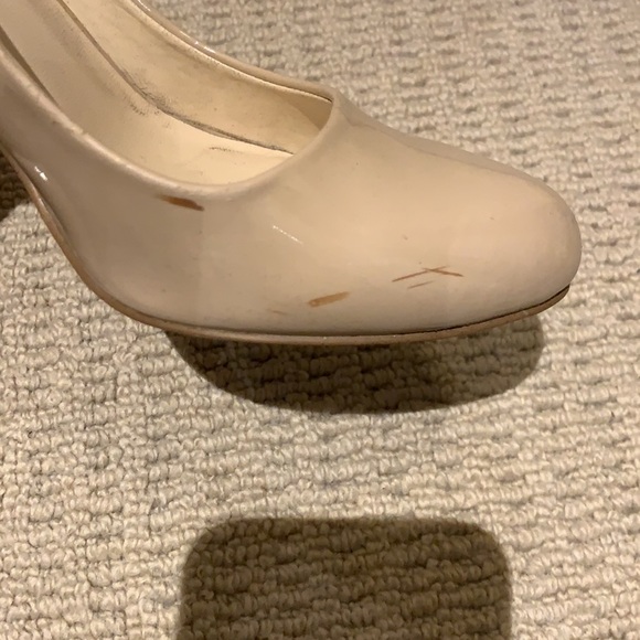 Nine West nude heels - Picture 4 of 4